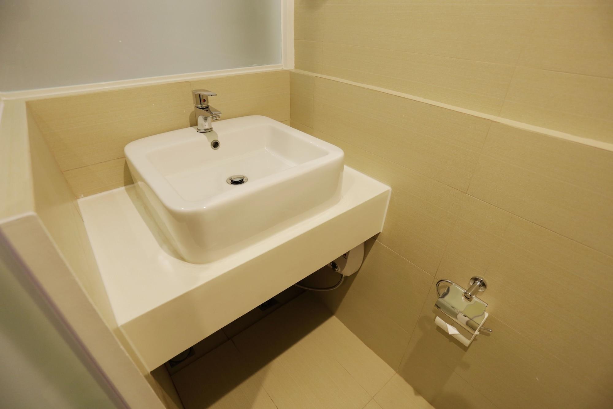 Go Hotels Ermita, Маніла Екстер'єр фото